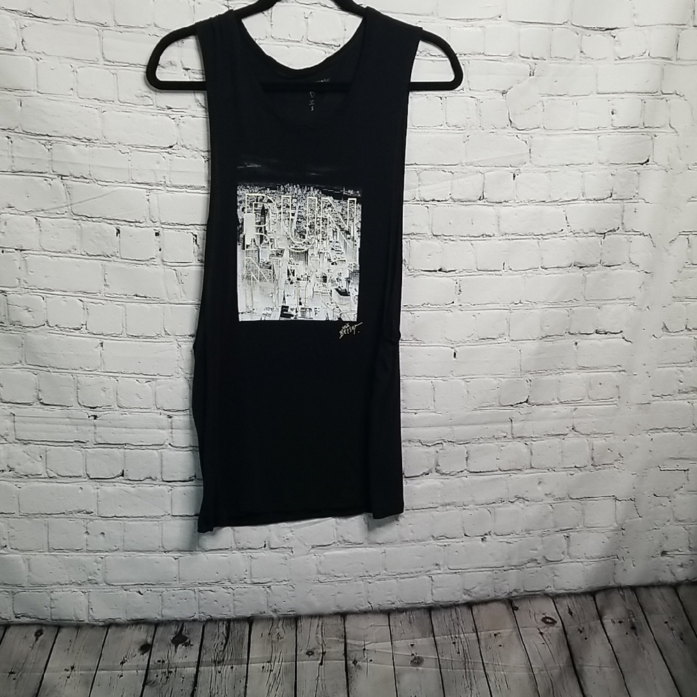 Betsey Johnson Run NYC Tank Top Small